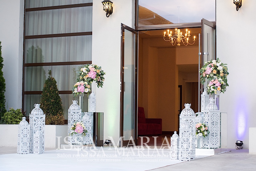 decoratiuni intrare nunti valcea