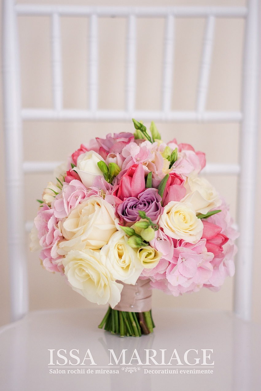 buchet mireasa issaevents valcea hortensia roz