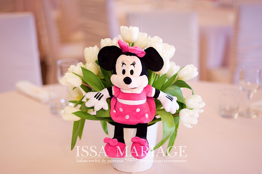 decoratiuni botez lalele albe issamariage