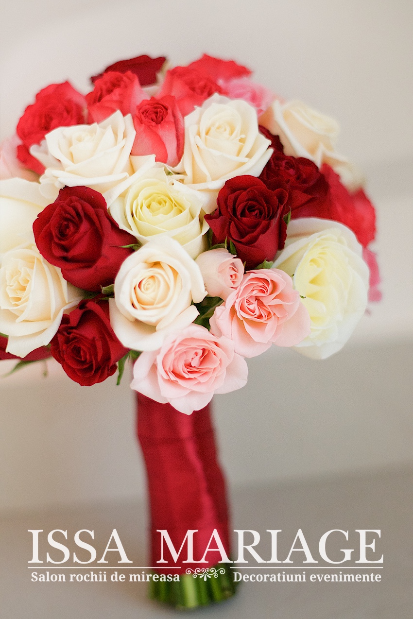 buchet mireasa trandafiri roz pla