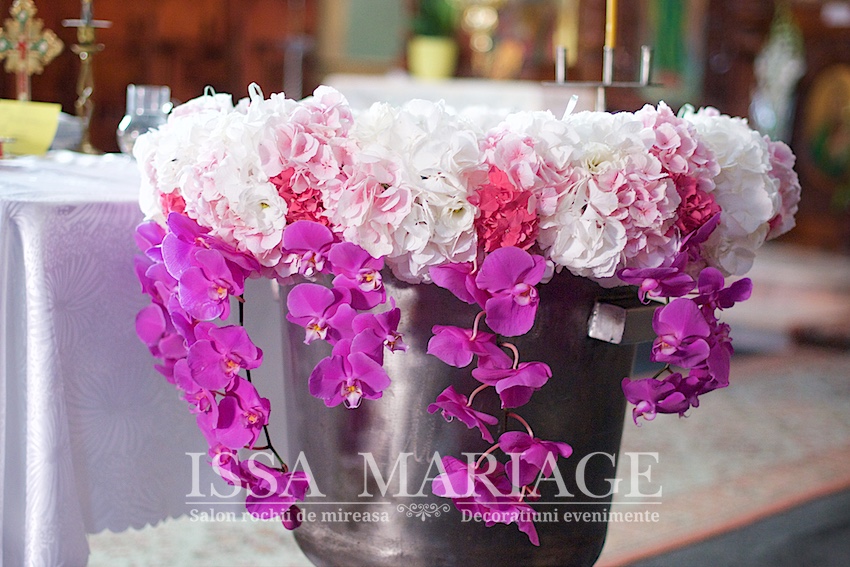 decor roz cristelnita botez